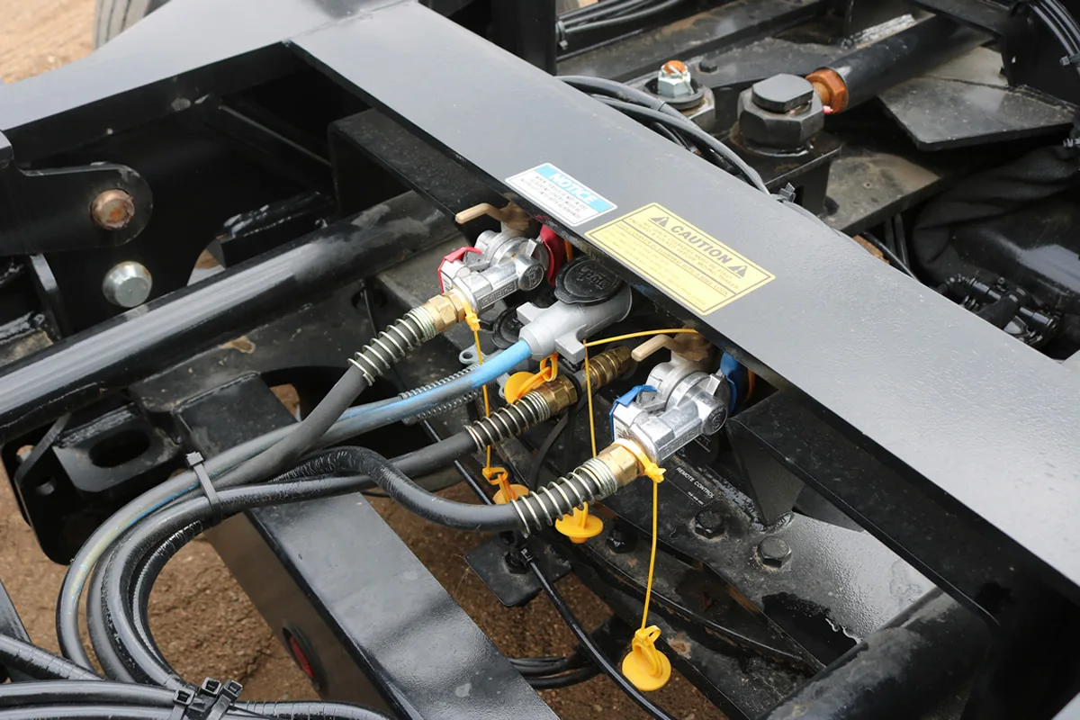 Trail King’s specialized parts department provides expert technical assistance for component identification, replacement orders and equipment maintenance.
