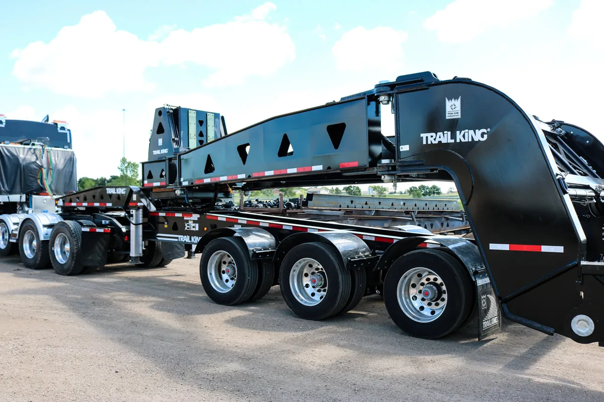 Trail King's transport trailers are engineered for heavy-haul commercial, construction and industrial equipment logistics.
